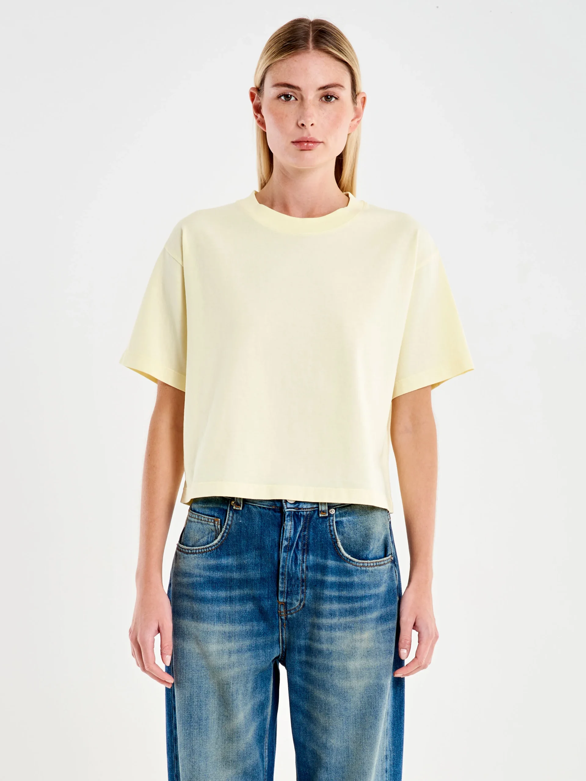 UAB0022020ABGIA_01 Basic Cropped T-shirt - Image 1